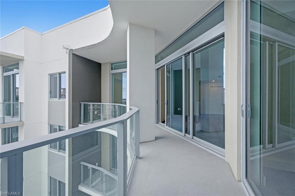 ASCENT AT METROPOLITAN NAPLES - Residential Lease