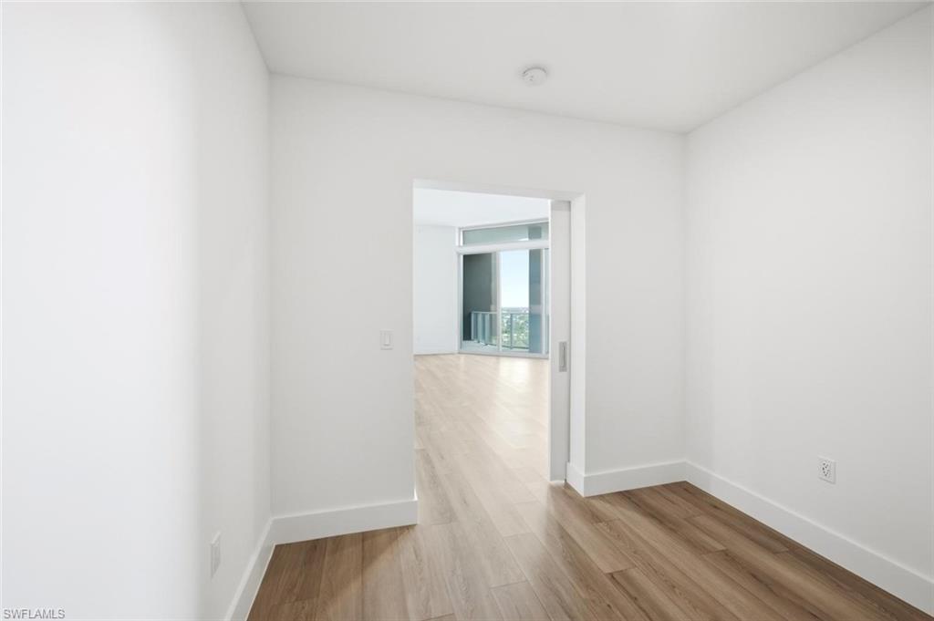 ASCENT AT METROPOLITAN NAPLES - Residential Lease