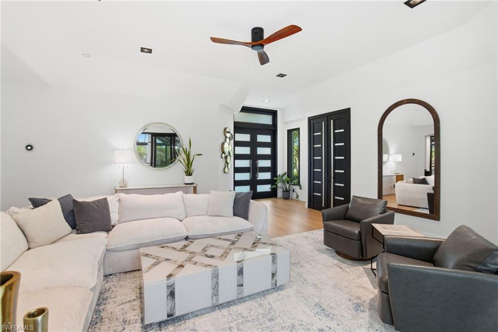 OYSTER BAY - Residential