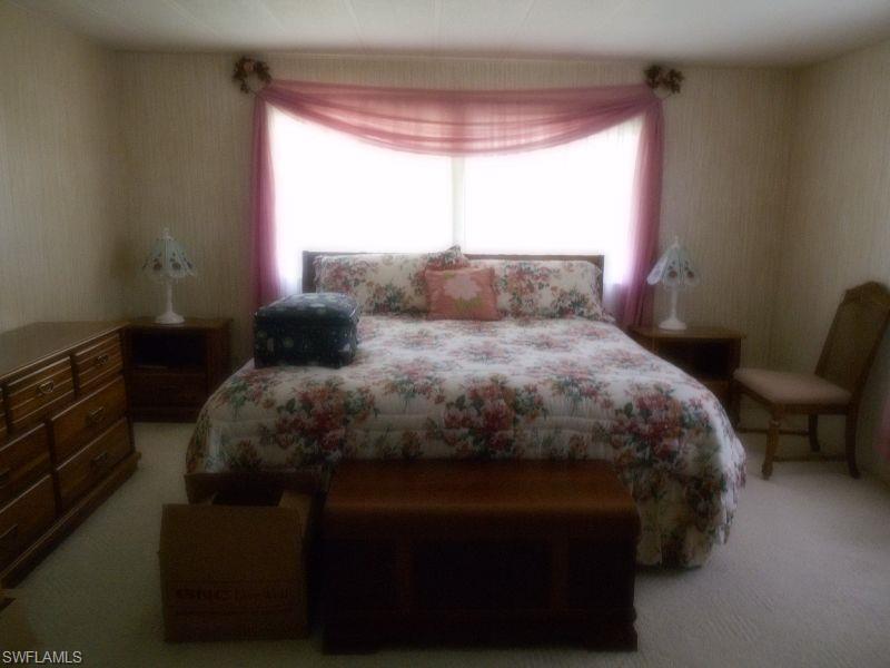 SIX LAKES COUNTRY CLUB - Residential