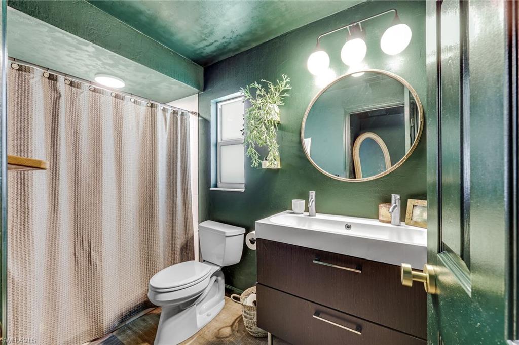 LAKEWOOD - Residential