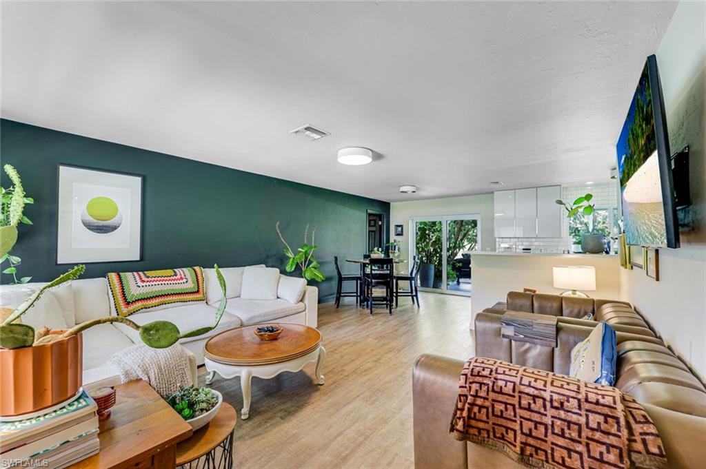 LAKEWOOD - Residential