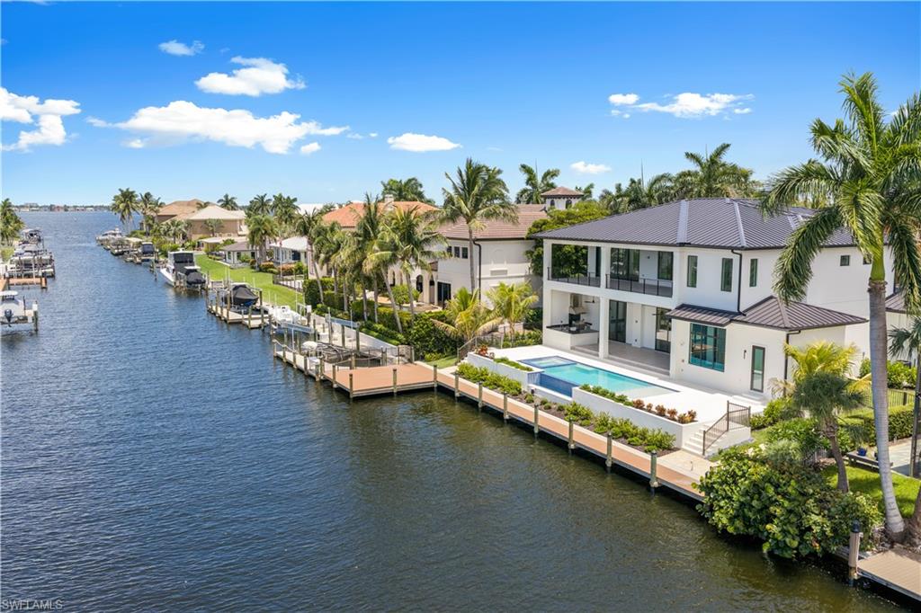 TOWN AND RIVER - Residential