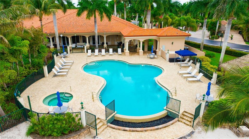 NAPLES MOTORCOACH RESORT - Land