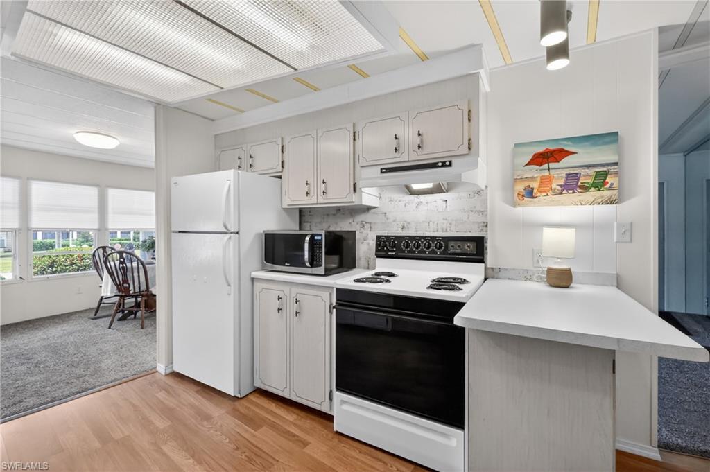 FOREST PARK MOBILE HOME - Residential