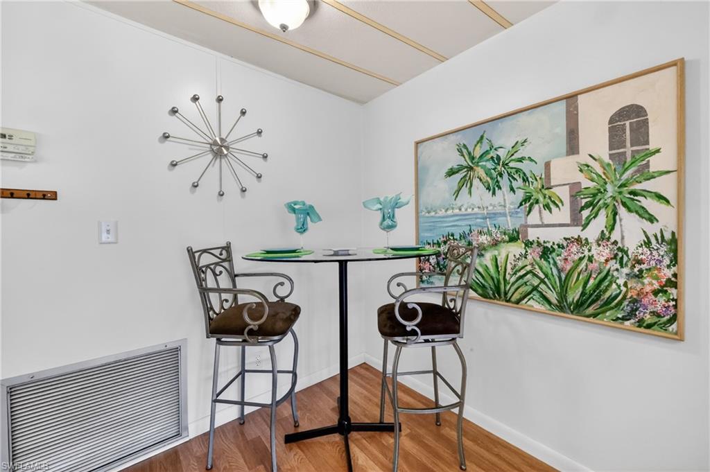 FOREST PARK MOBILE HOME - Residential