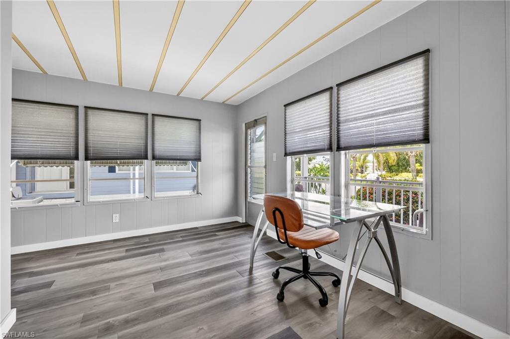 FOREST PARK MOBILE HOME - Residential