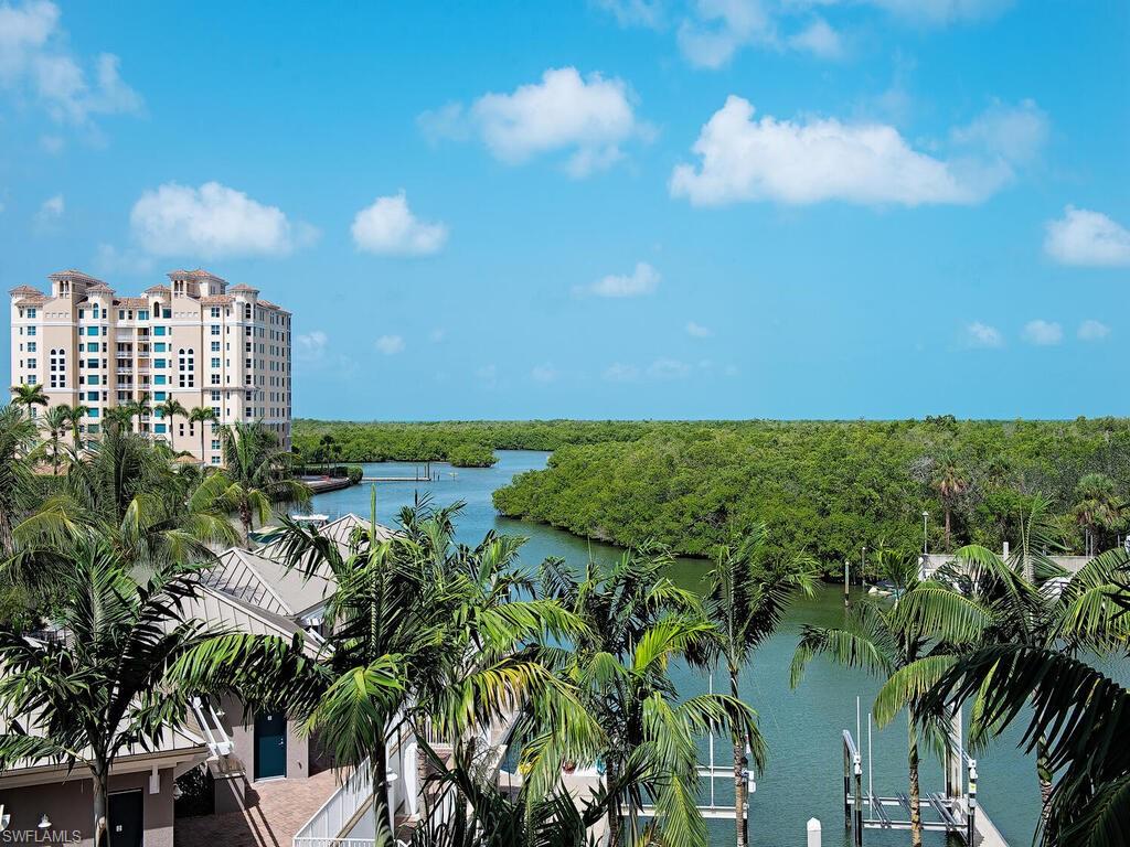 AQUA - Residential