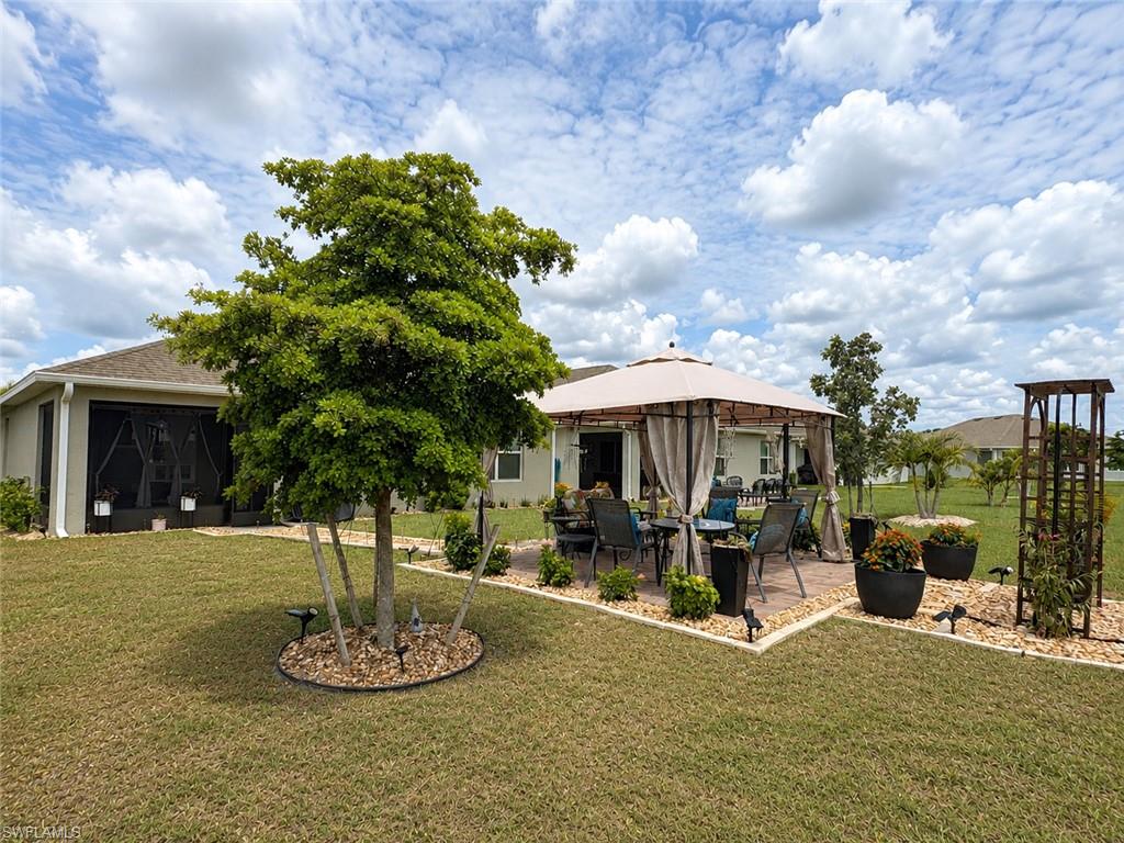 CORAL BAY - Residential