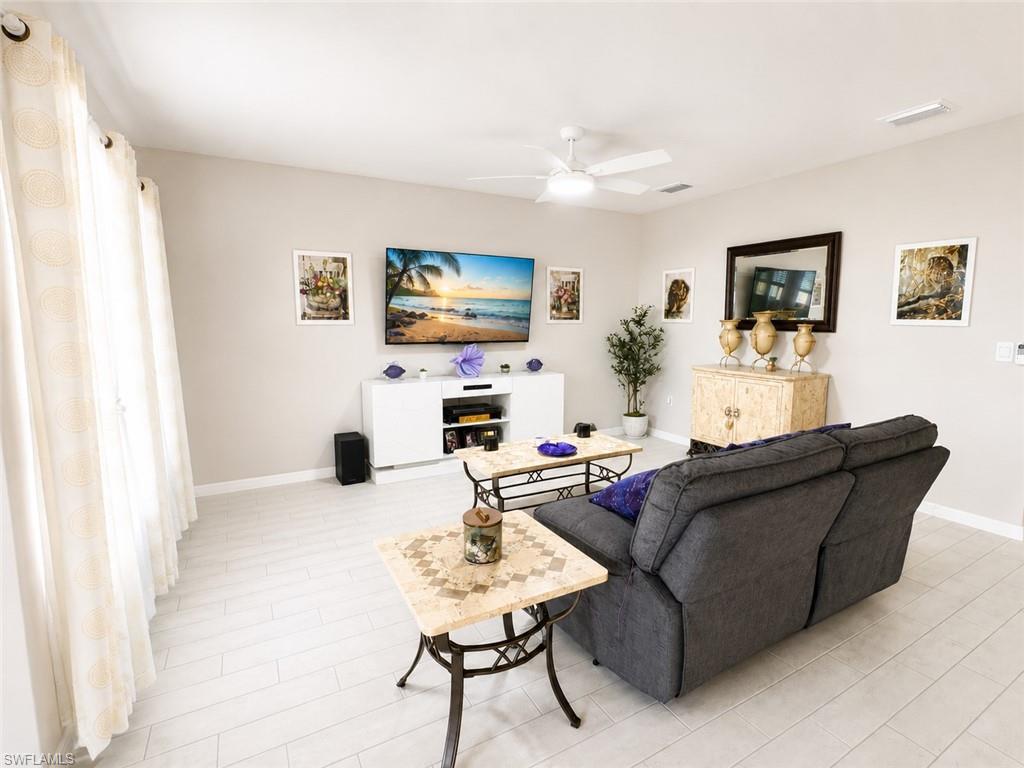 CORAL BAY - Residential