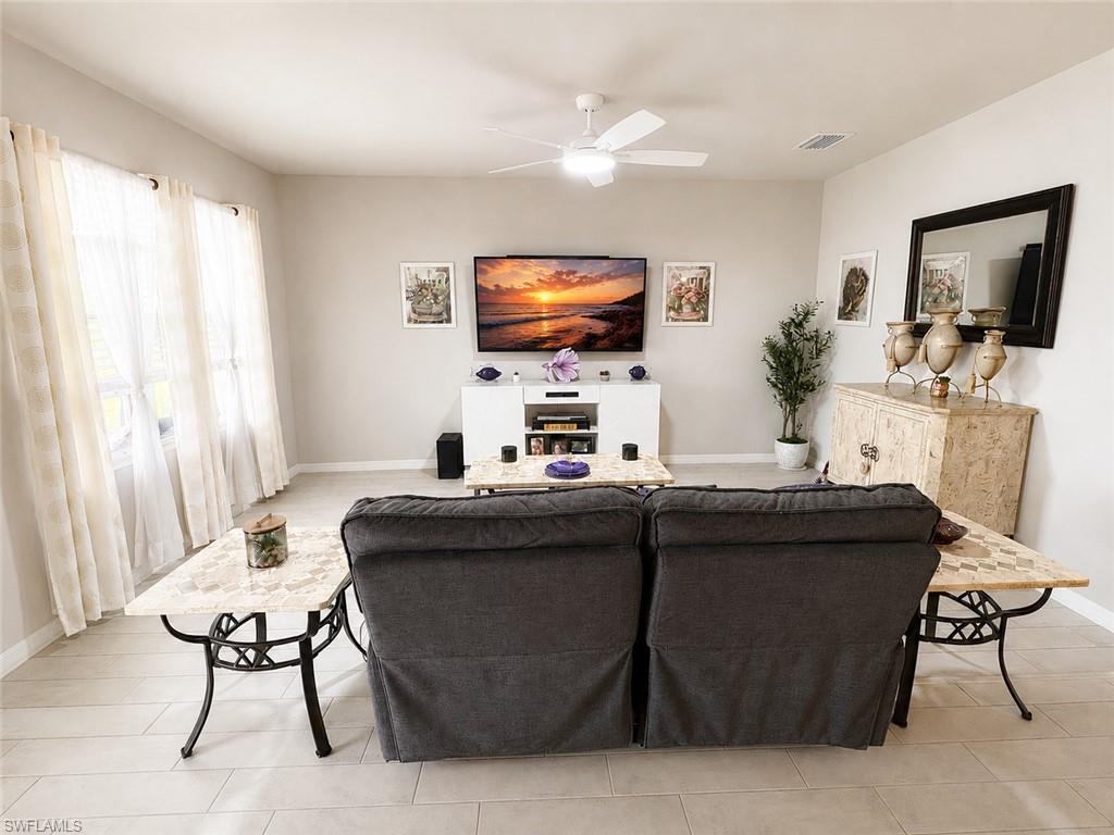 CORAL BAY - Residential