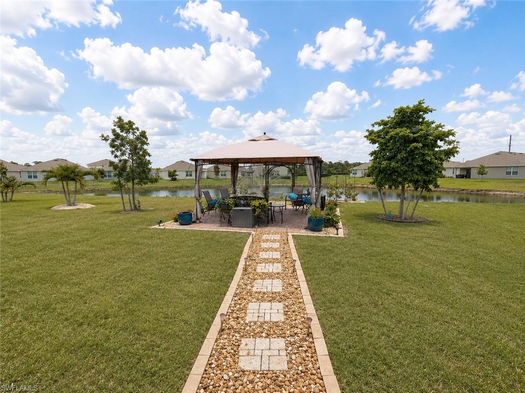 CORAL BAY - Residential