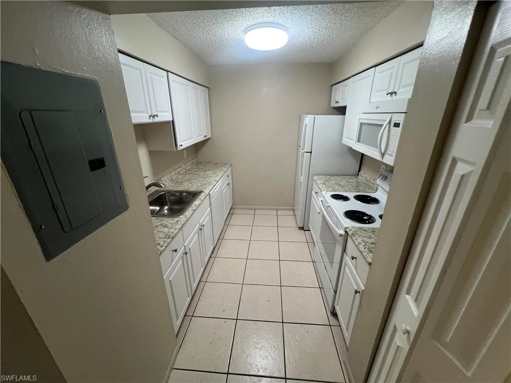 FORT MYERS - Residential Lease
