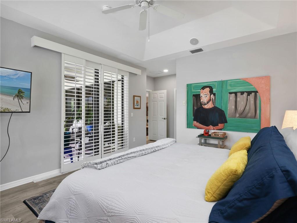 LONGSHORE LAKE - Residential