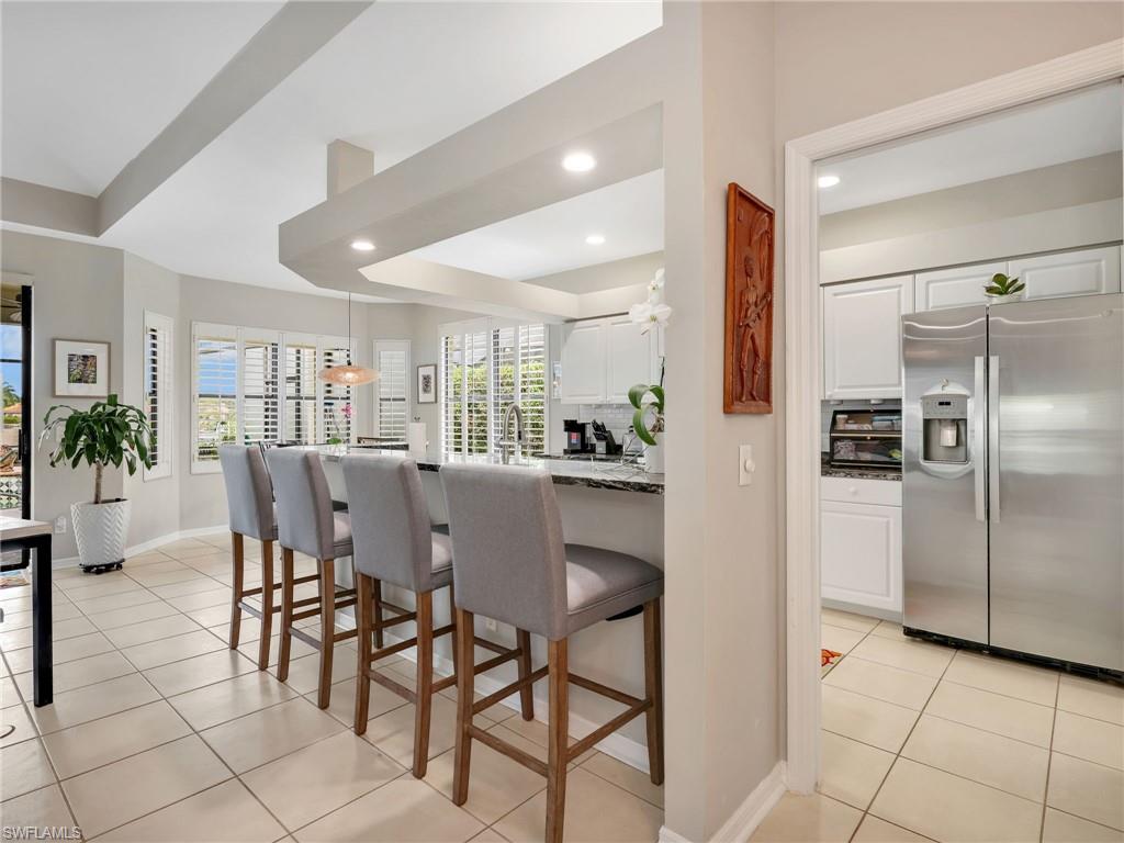 LONGSHORE LAKE - Residential