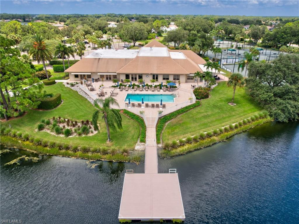 LONGSHORE LAKE - Residential