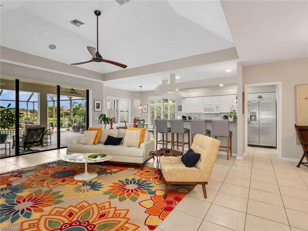 LONGSHORE LAKE - Residential