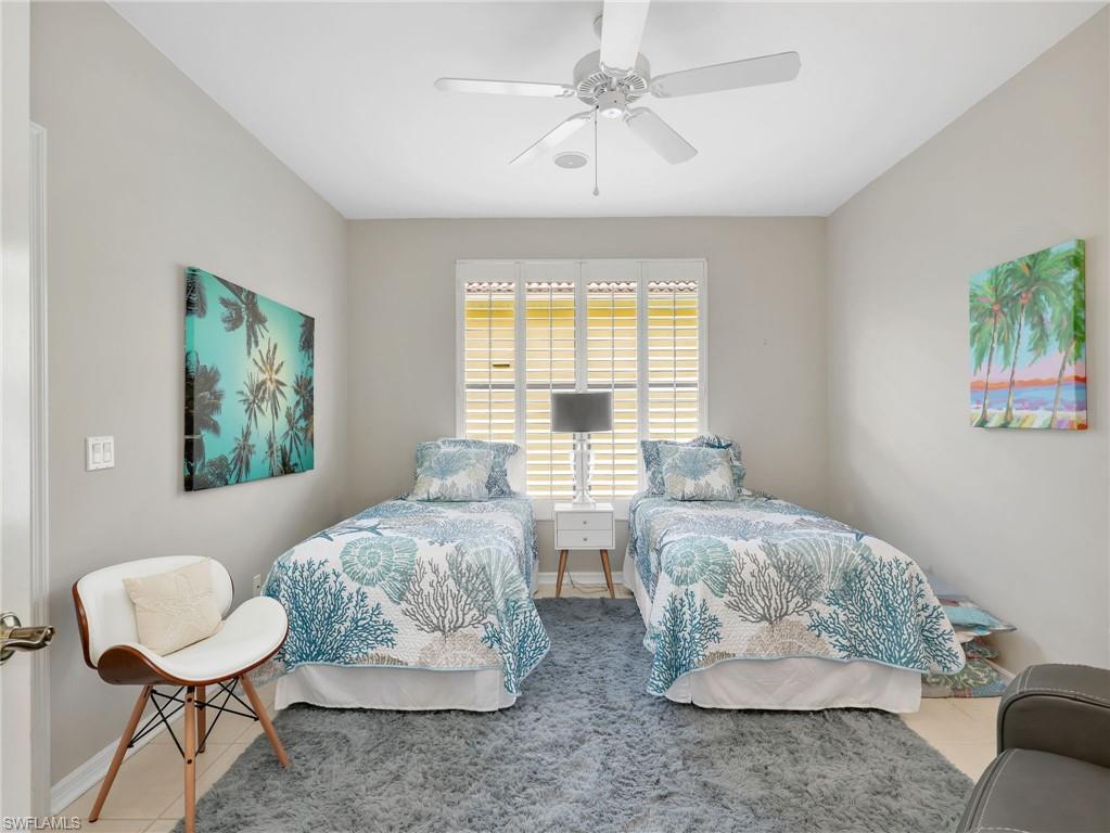 LONGSHORE LAKE - Residential