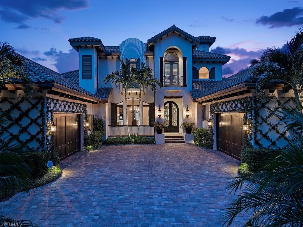MOORINGS - Residential