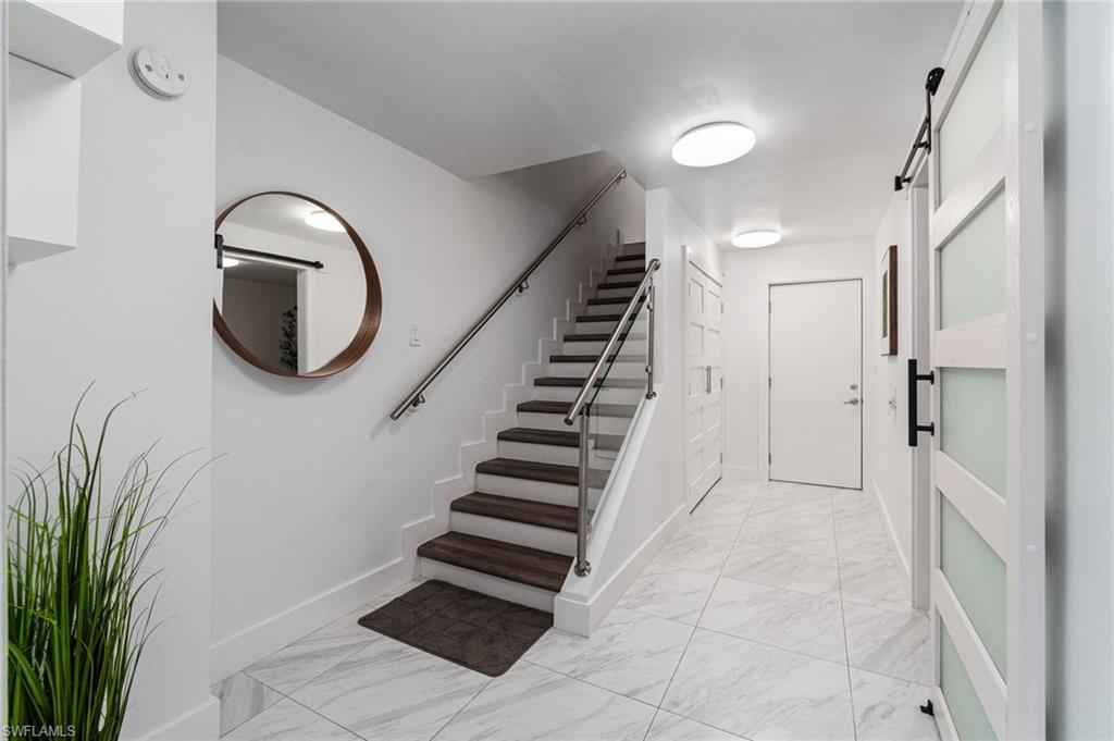 NAPLES MARINA VILLAS - Residential