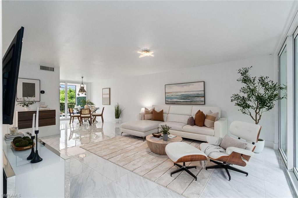 NAPLES MARINA VILLAS - Residential
