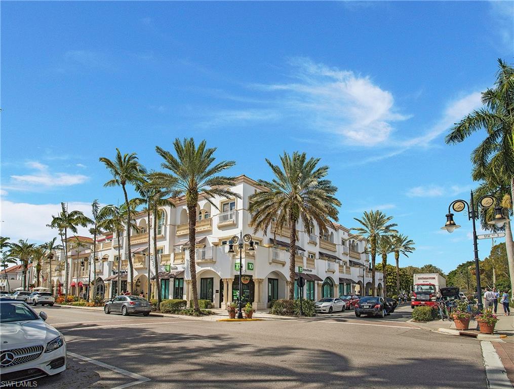 NAPLES MARINA VILLAS - Residential