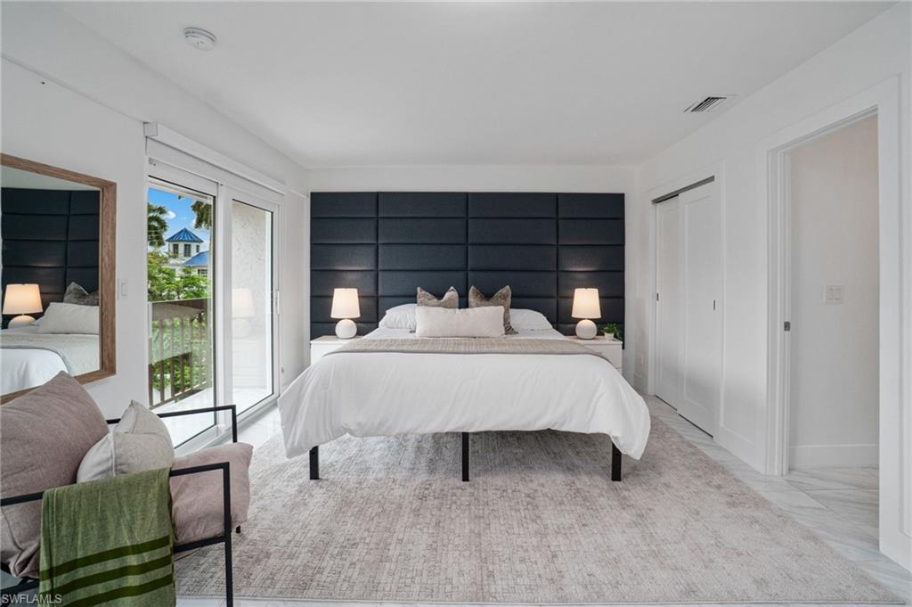 NAPLES MARINA VILLAS - Residential