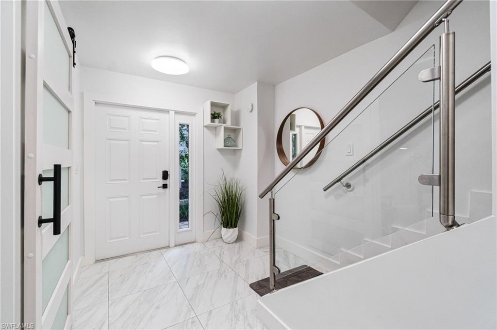 NAPLES MARINA VILLAS - Residential