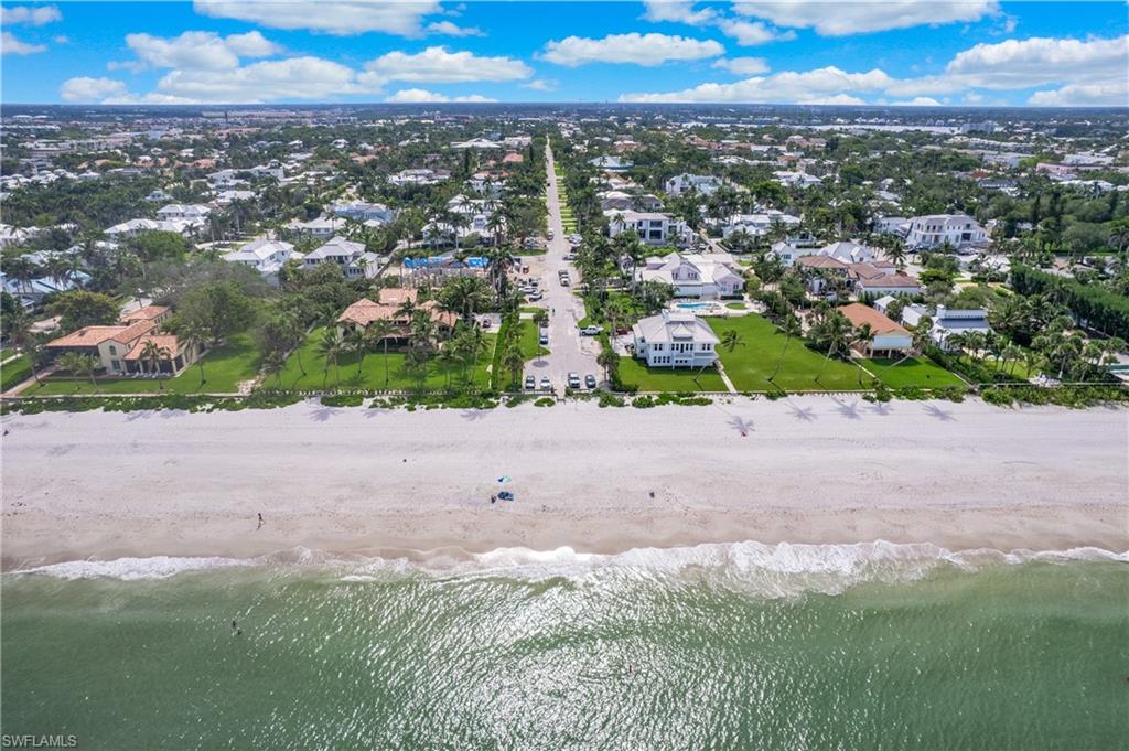NAPLES MARINA VILLAS - Residential