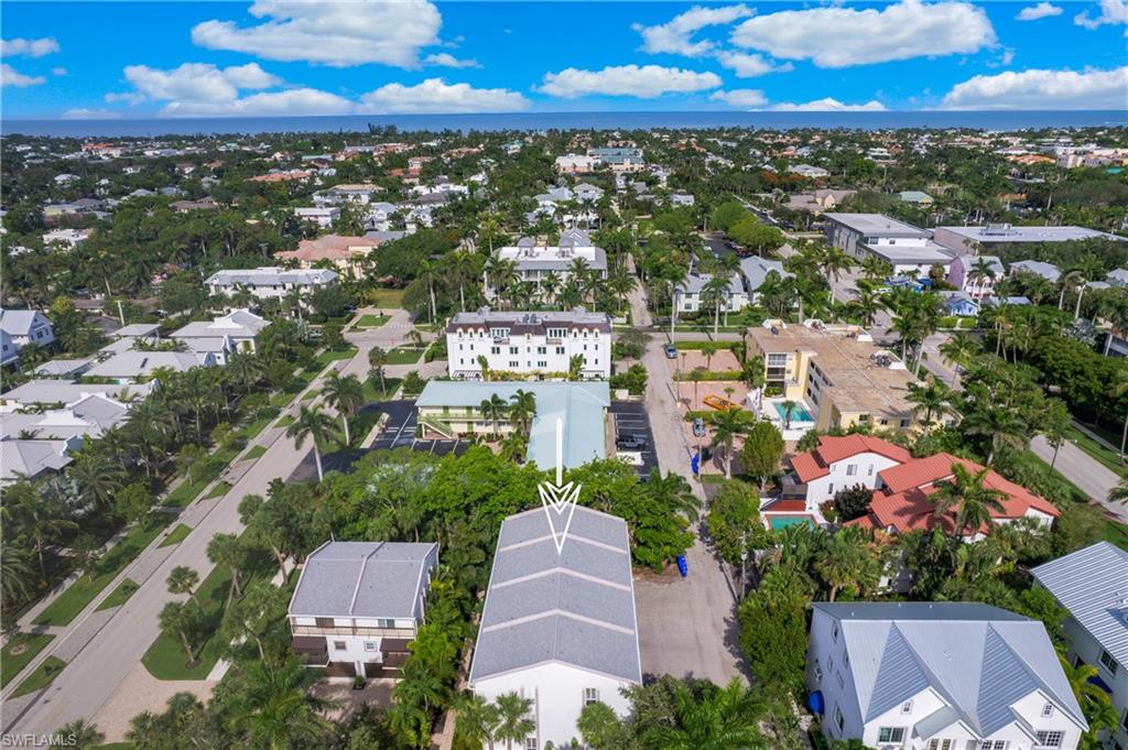 NAPLES MARINA VILLAS - Residential