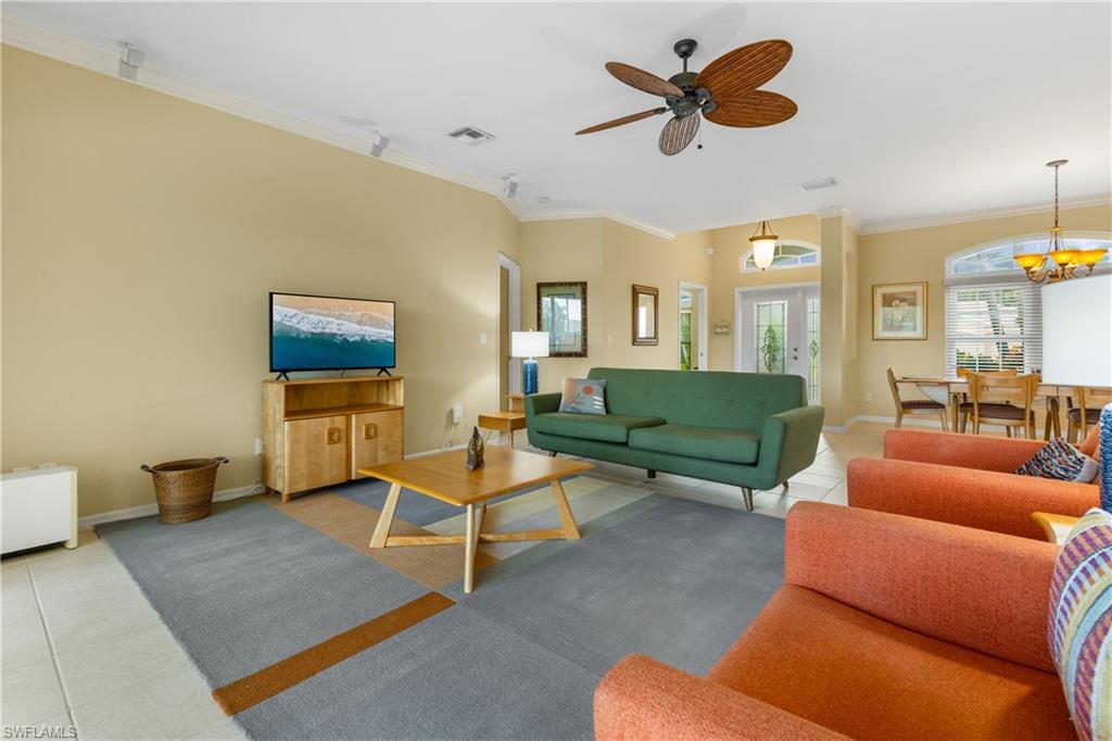 COLONIAL POINTE - Residential