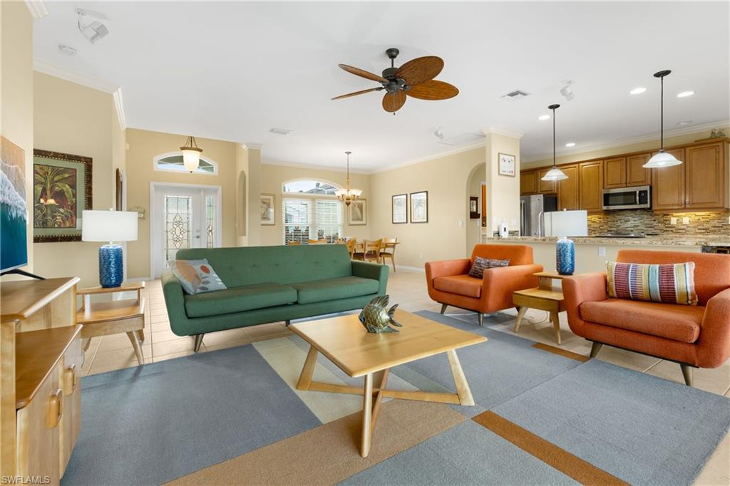 COLONIAL POINTE - Residential
