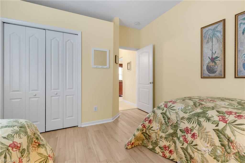 COLONIAL POINTE - Residential
