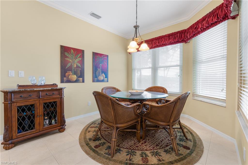 COLONIAL POINTE - Residential