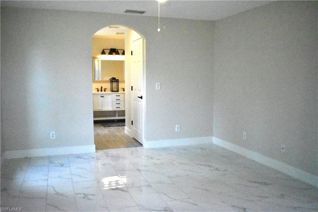PORT CHARLOTTE - Residential