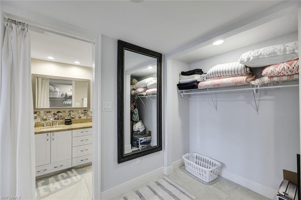 FLORENTINE GARDENS - Residential