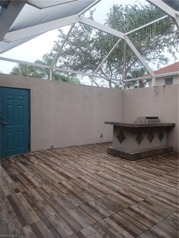 QUAIL WOODS COURTYARDS - Residential