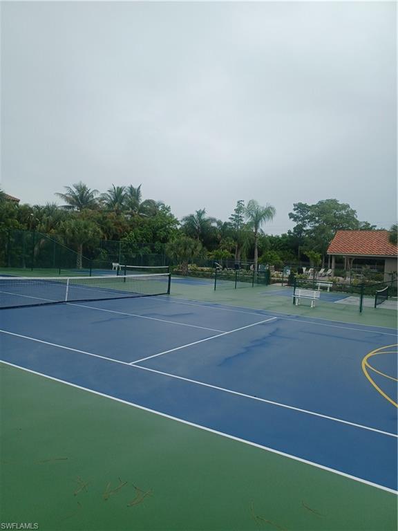 QUAIL WOODS COURTYARDS - Residential