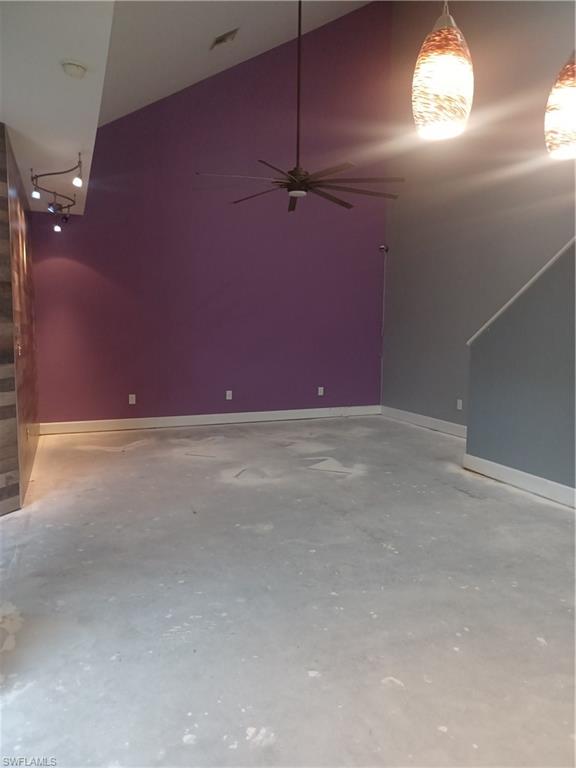 QUAIL WOODS COURTYARDS - Residential