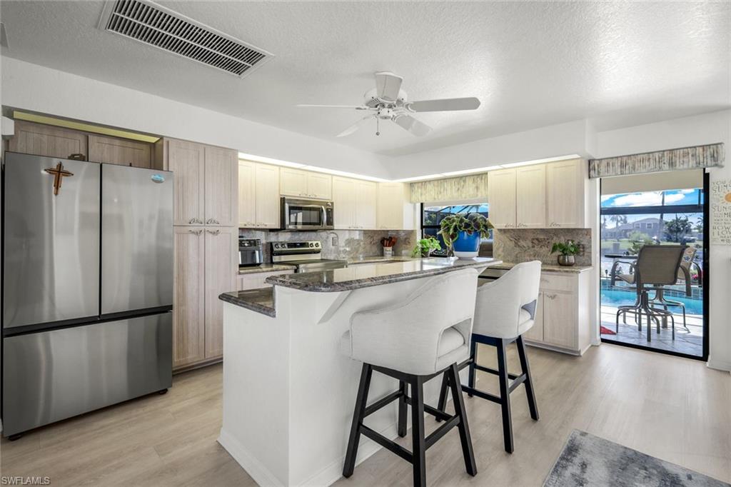 CAPE CORAL - Residential Lease