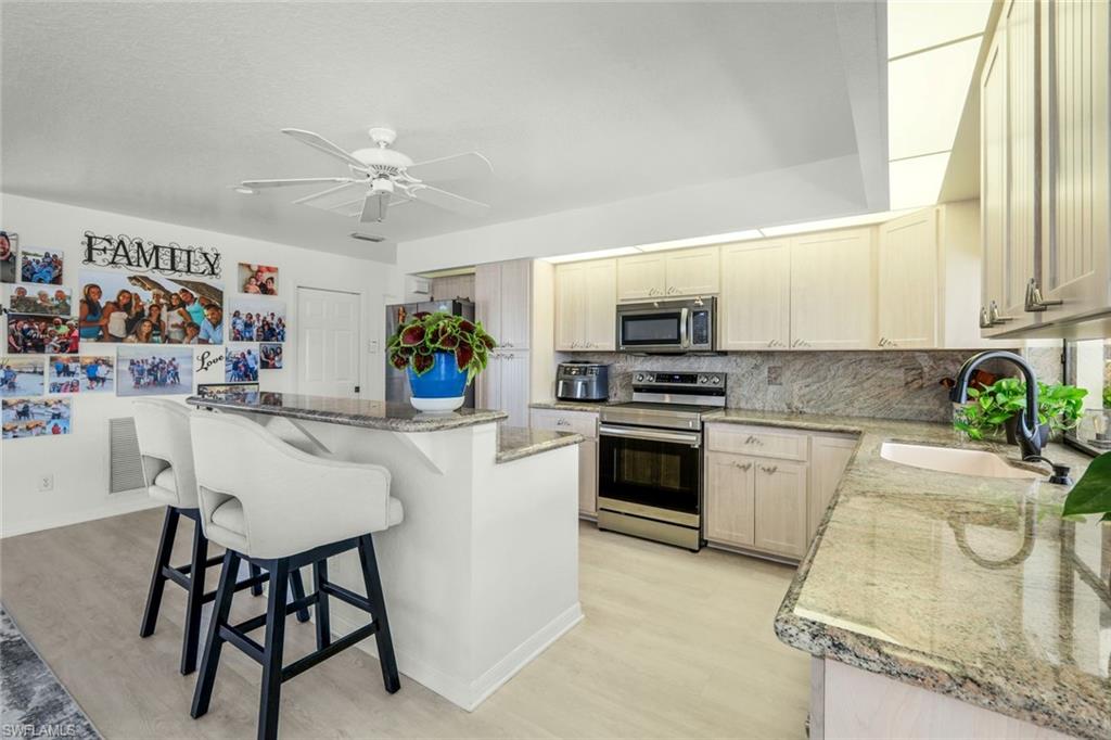 CAPE CORAL - Residential Lease