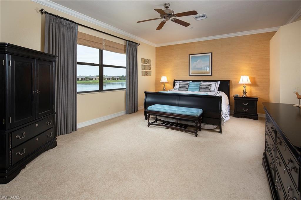 COACH HOMES AT HERITAGE BAY - Residential