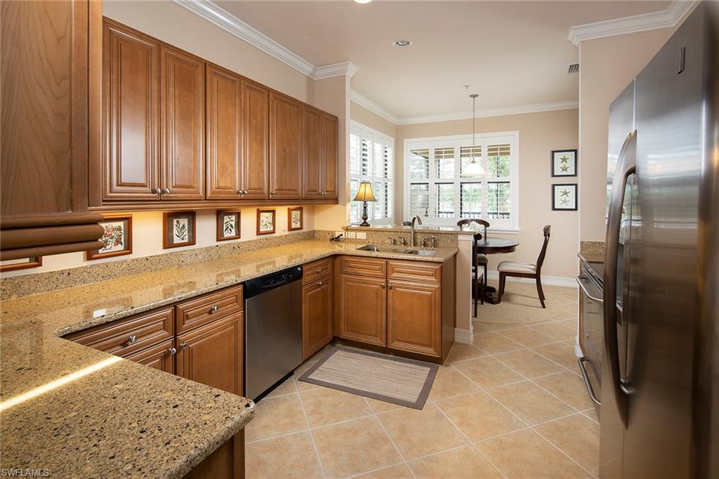 COACH HOMES AT HERITAGE BAY - Residential