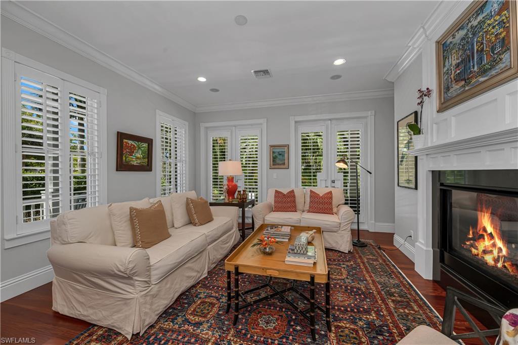 OLDE NAPLES - Residential