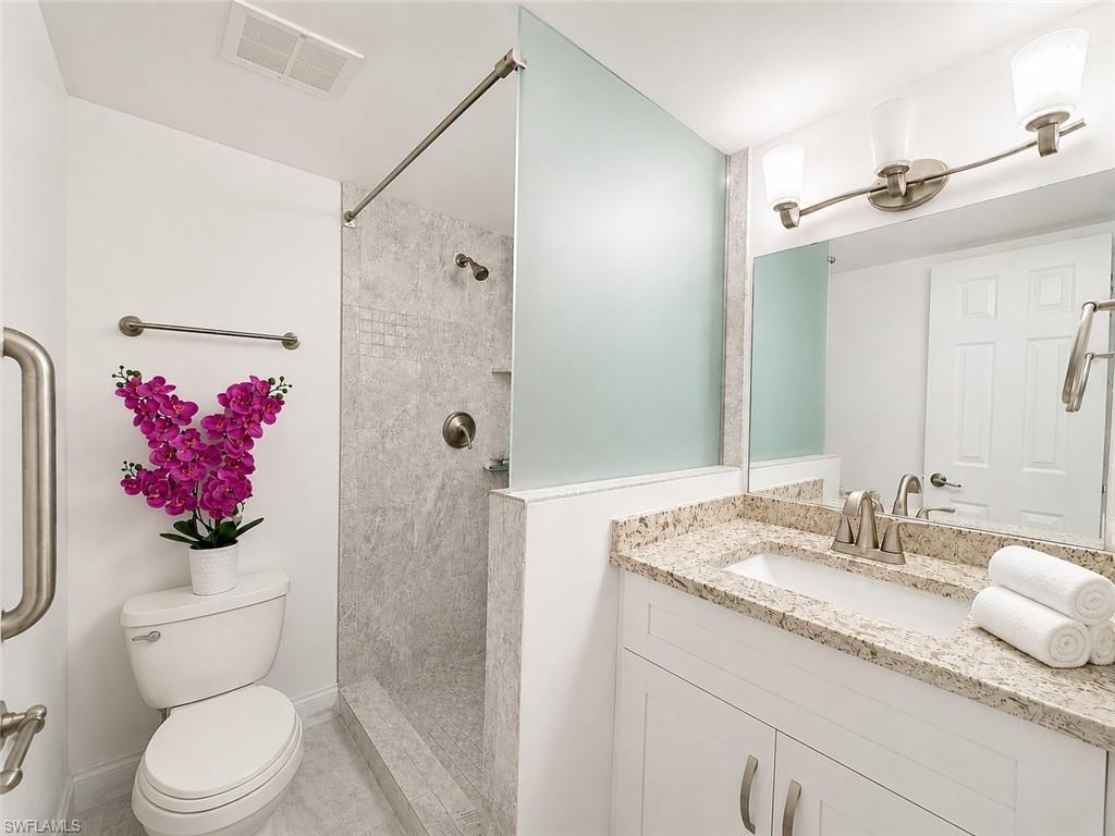 FOREST LAKES - Residential