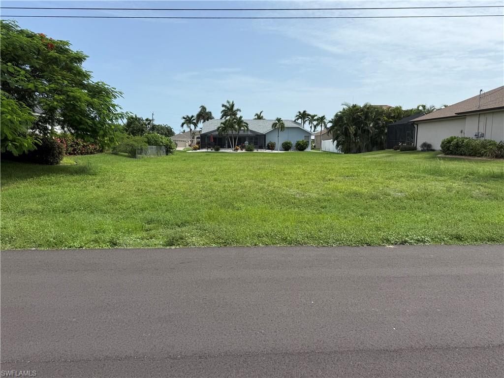 CAPE CORAL - Land