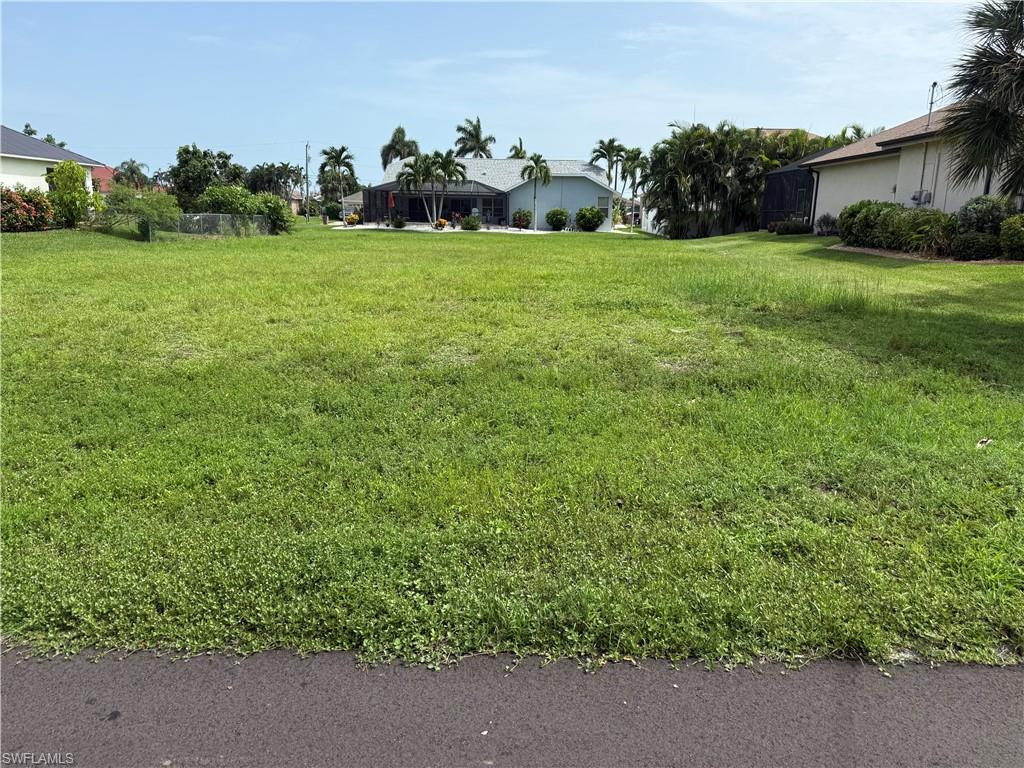 CAPE CORAL - Land
