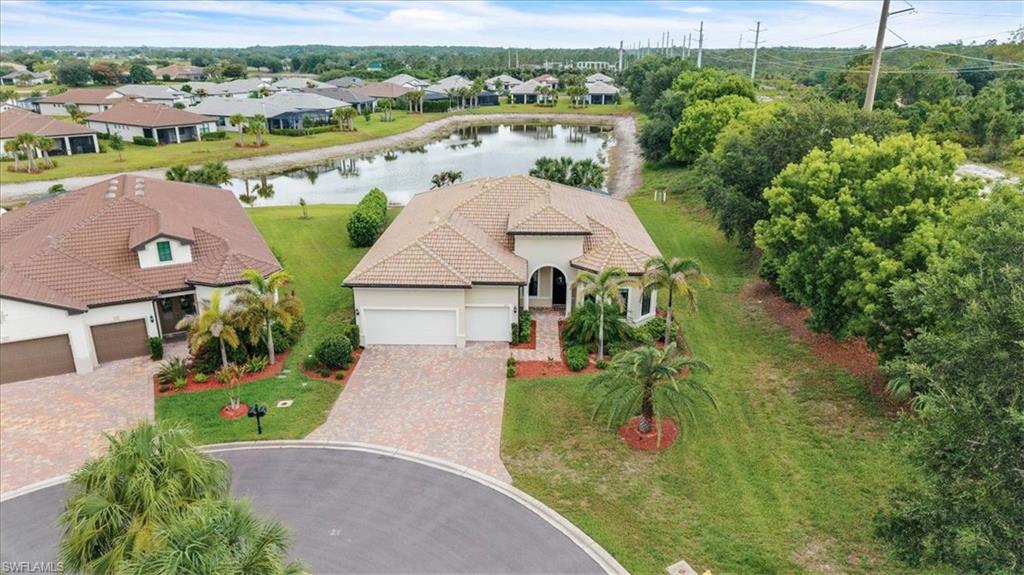 COUNTRY CLUB - Residential