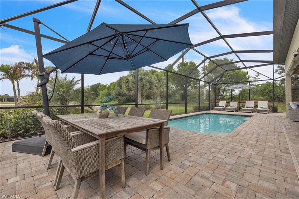 COUNTRY CLUB - Residential
