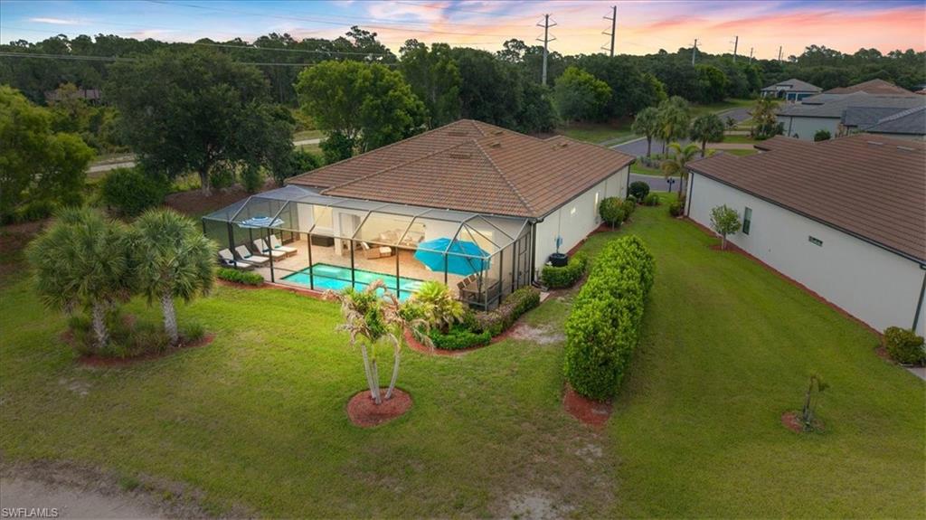 COUNTRY CLUB - Residential